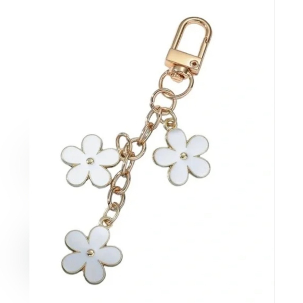 Gold and White Flower Keychain